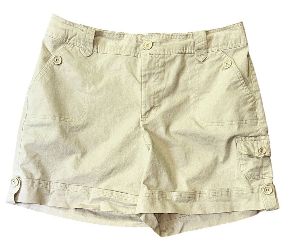 Gloria Vanderbilt Khaki Mid-Rise Cuffed Cargo Shorts 12
